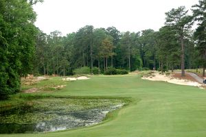 Mid Pines Inn 5th Approach